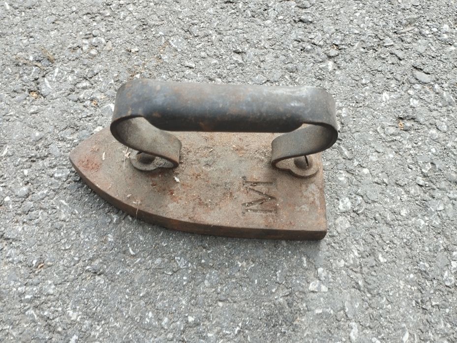 Стари чугунени ютии , Стара чугунена ютия