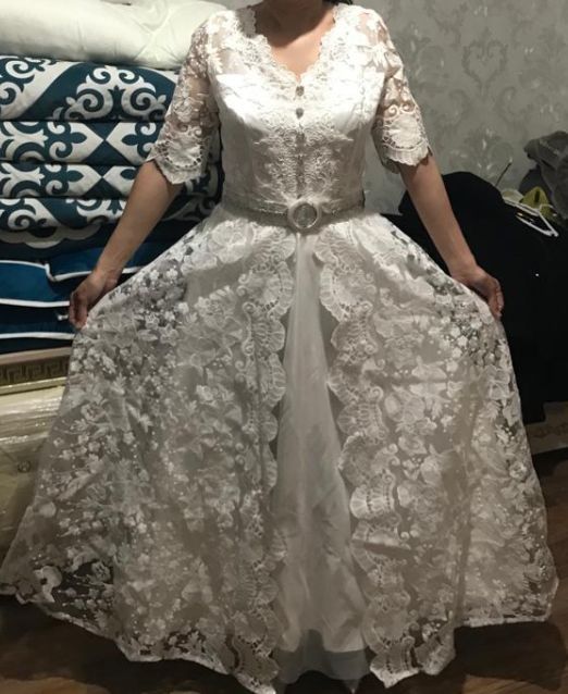 Продам платье белое