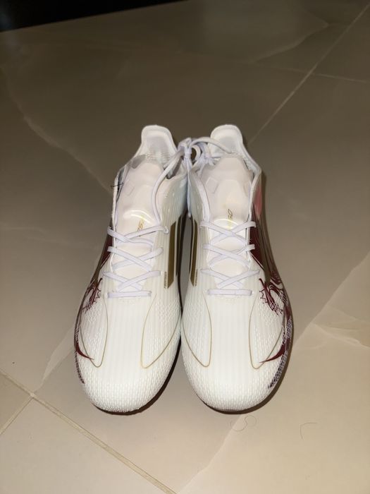 Футболни обувки Адидас F50