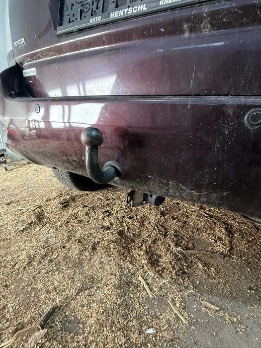 НА ЧАСТИ Toyota Corolla Verso 1.6 VVTI 110кс ръчка  2008г фейслифт