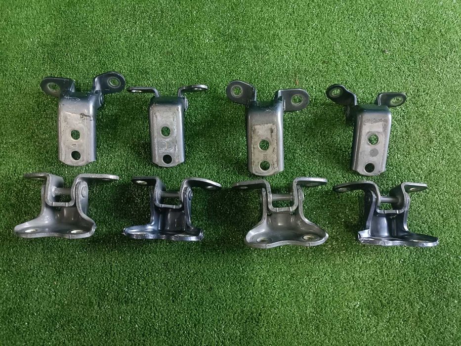 Оригинальные петли дверей от Toyota Camry 50 55