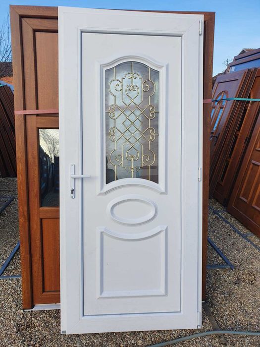 albe usi cu model noi 990 le