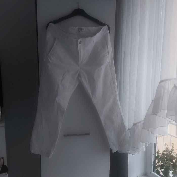 Vind pantaloni marimea 40