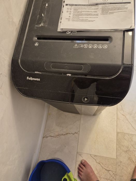 Distrugator documente auto 350C fellowes