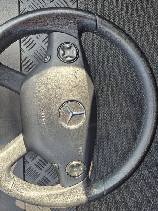 Кожен оригинален волан за Мерцедес W221