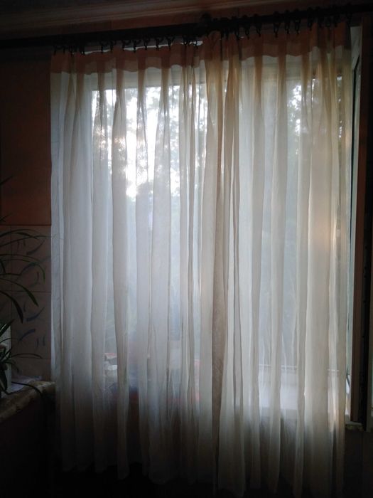 Продам шерстяные одеяла.Шторы,тюль.
