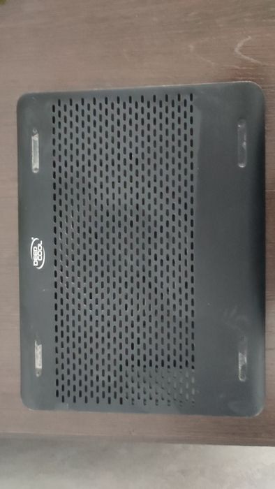 Охлаждающая подставка для ноутбука DeepCool