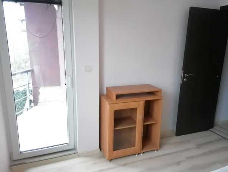 Дава се под наем Тристаен апартамент в София, Хладилника - 95 кв.м за 500 € - Снимка #11