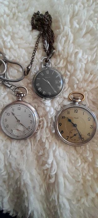 Часовници от соца. РускиРадио антика от 1956год Сребърен джобен