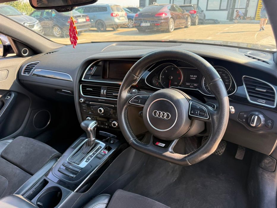 Dezmembrez Audi a4 b8.5 facelift sline 2013 negru LZ9Y 2.0 tdi CGLC cutie automata NRJ