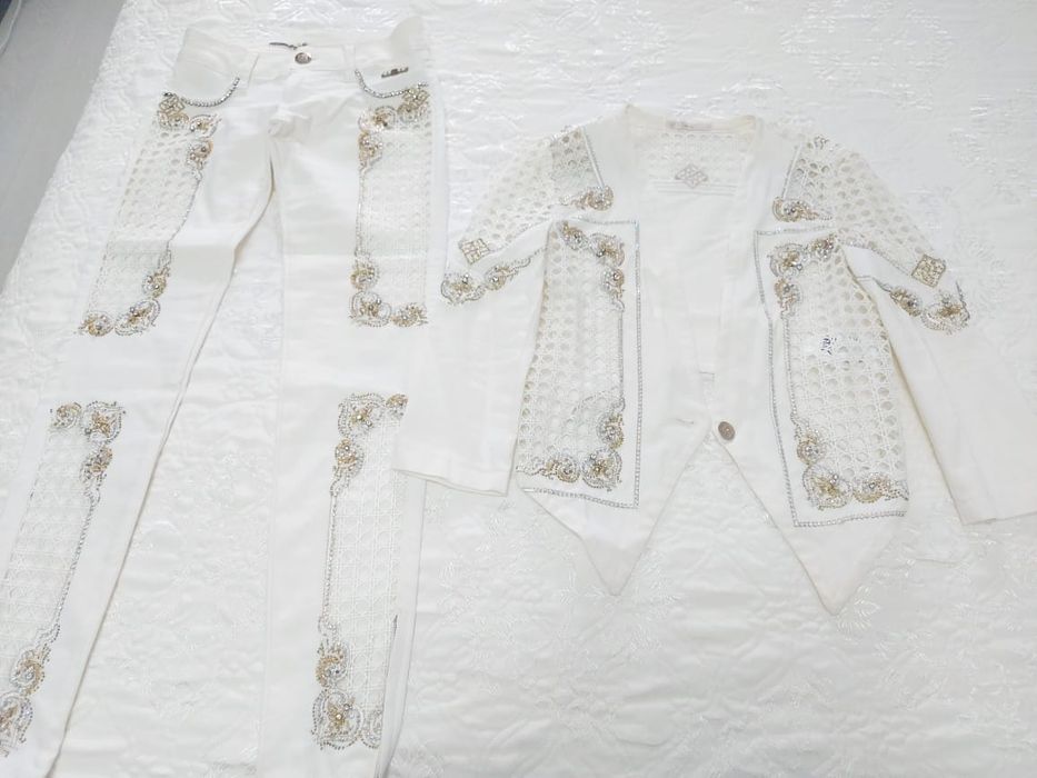 Продаю троечку новая