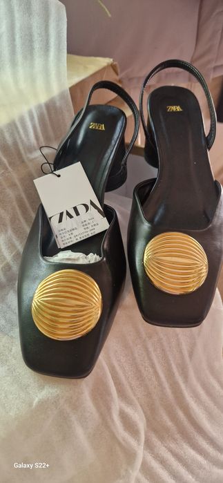 Босоножки  38 размер