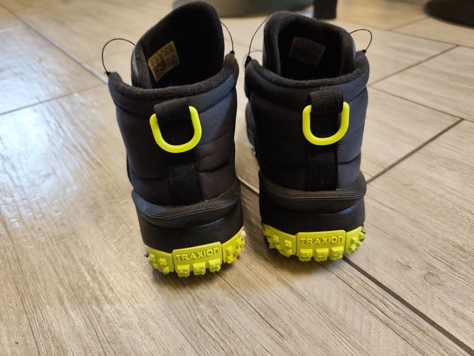 Ghetute copii Adidas mărimea 38 2/3