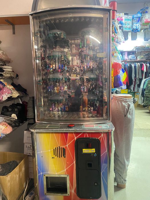 Vand aparat Arcade Profesional Sammy USA- joc cu premii brelocuri