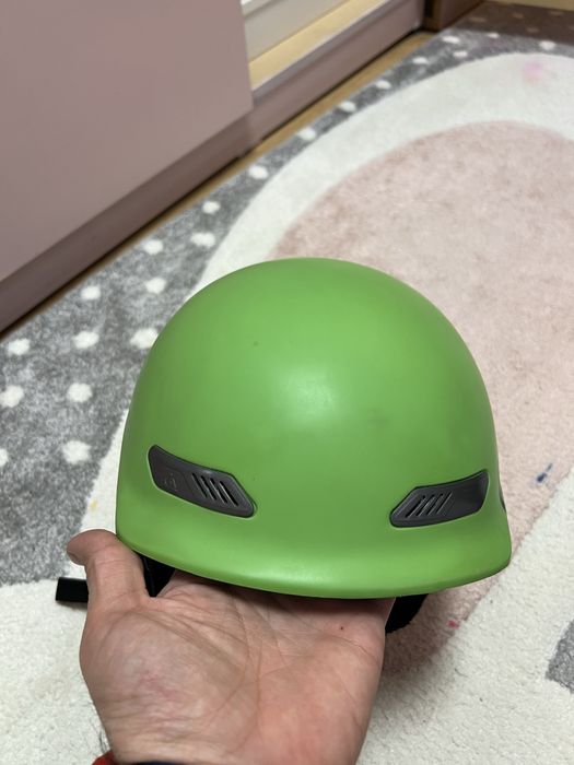 Каска за ски или сноуборд