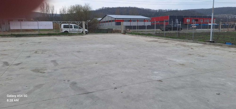 inchiriere parcare/teren/curte betonata/spatiu expozitional auto/utilaje  1000 mp, Iasi