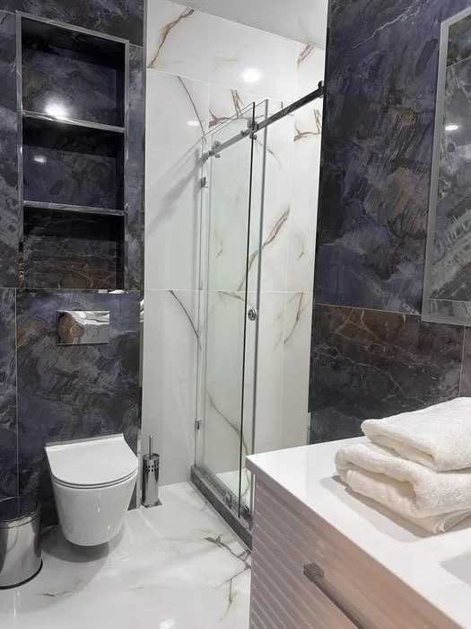 R3 Сдаётся 5х-комнатная квартира на Мирабаде ор-р Гостиница Россия!