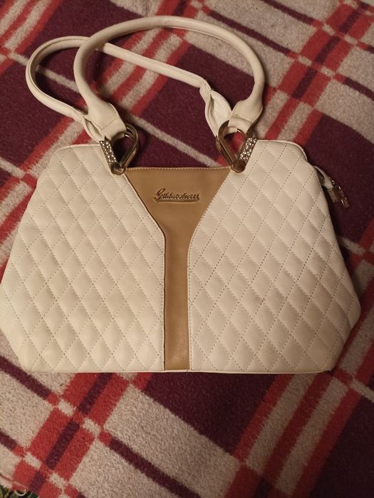 Продам сумочки женские