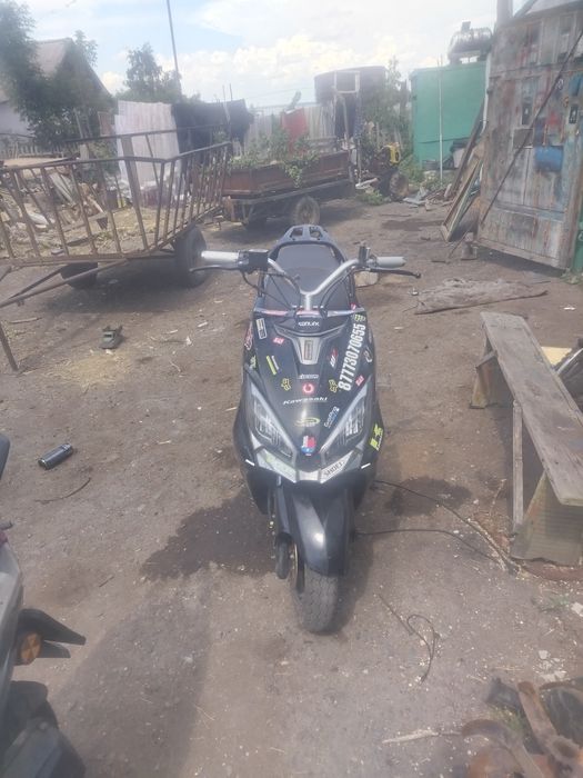 Продам скутер 150 кубов