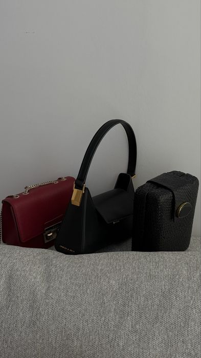 Женская сумочка Charles & Keith