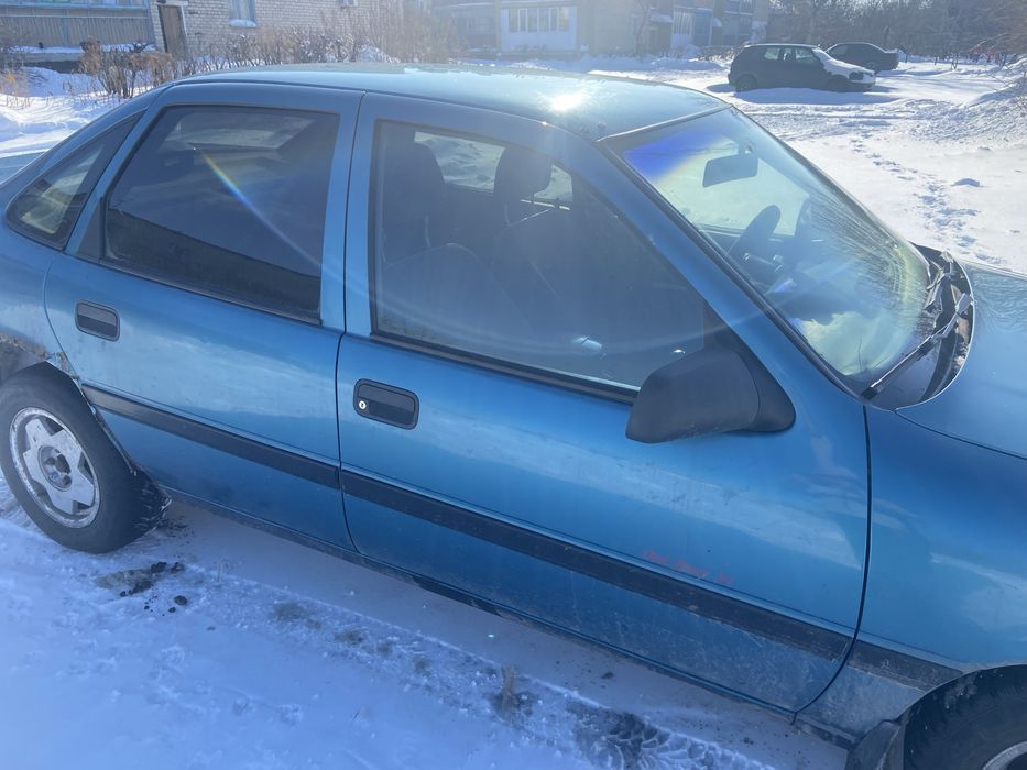 Продам комплектующие от Opel Vectra