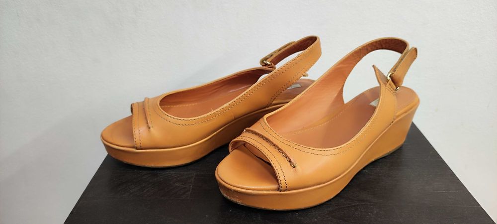 Сандали с платформа GEOX