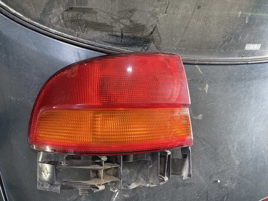 Фонари Тойота Карина Е 1997г.