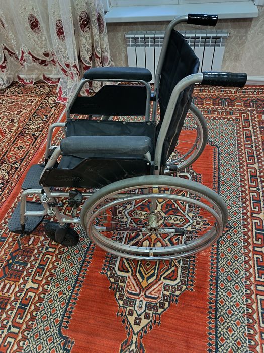 Каляска инволидная