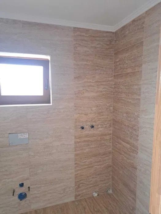 Vând casă zona semicentrală