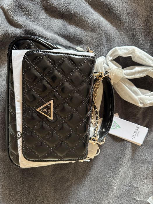 Дамска Чанта Guess