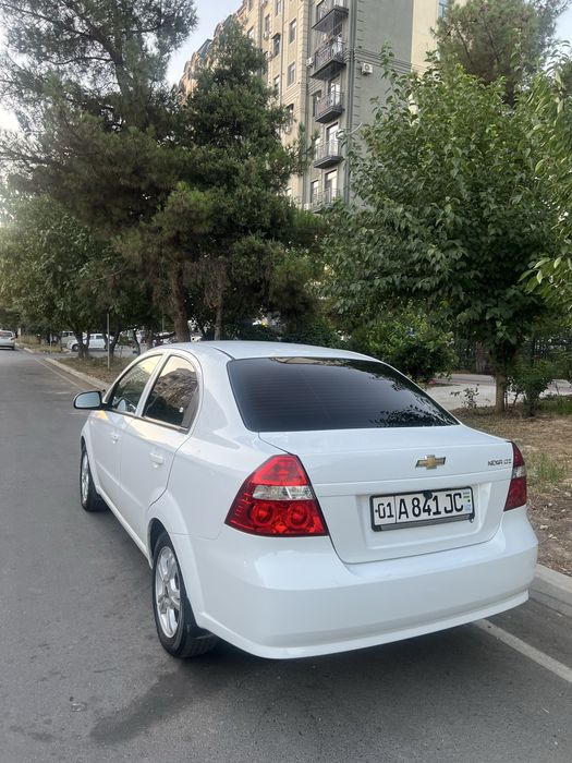 Нексия 3 автомат метан 4 год 2020