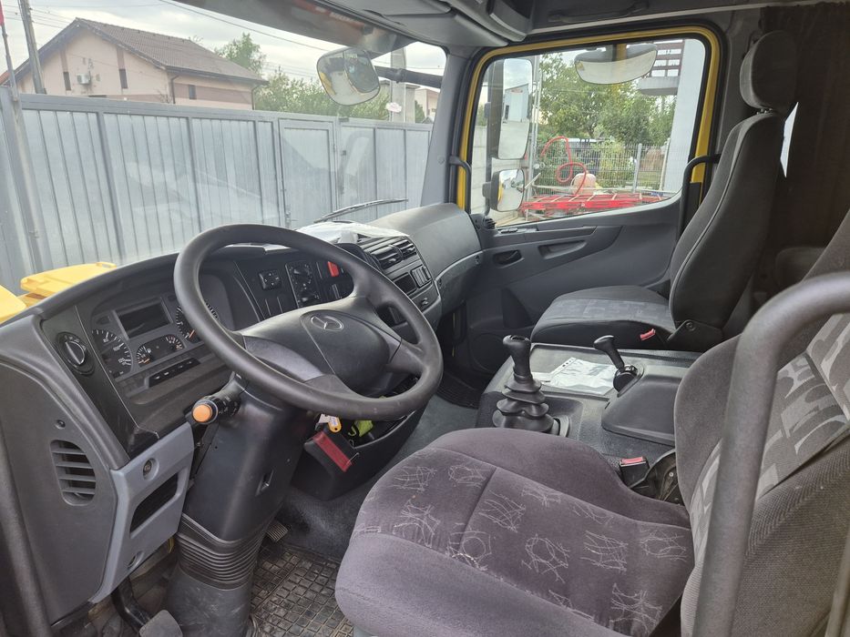 De vanzare Mercedes atego platforma tractari