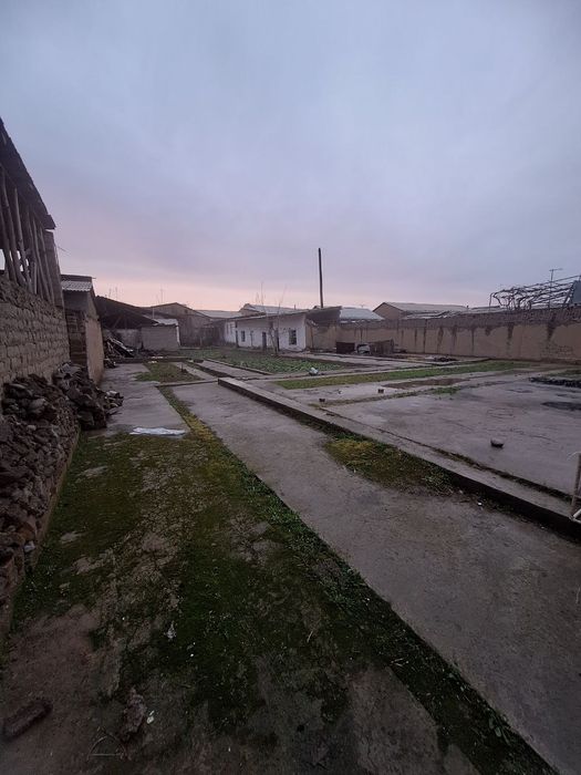 7 sotix hovli sotiladi