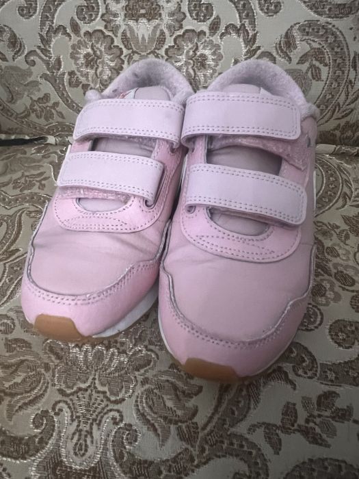 Кожаные кроссовки