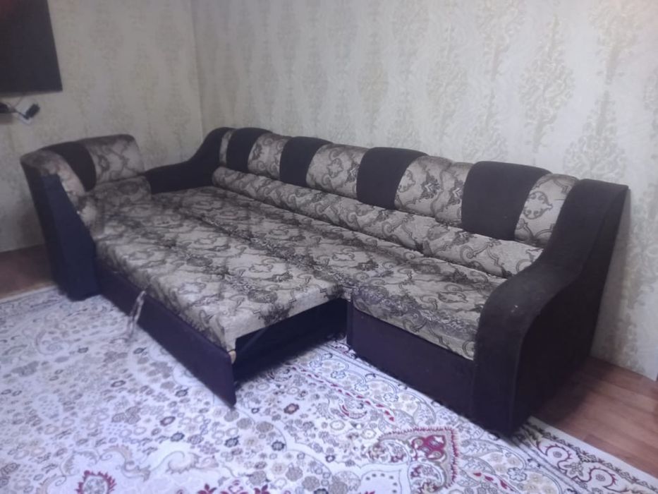 Продам Угловой диван.
