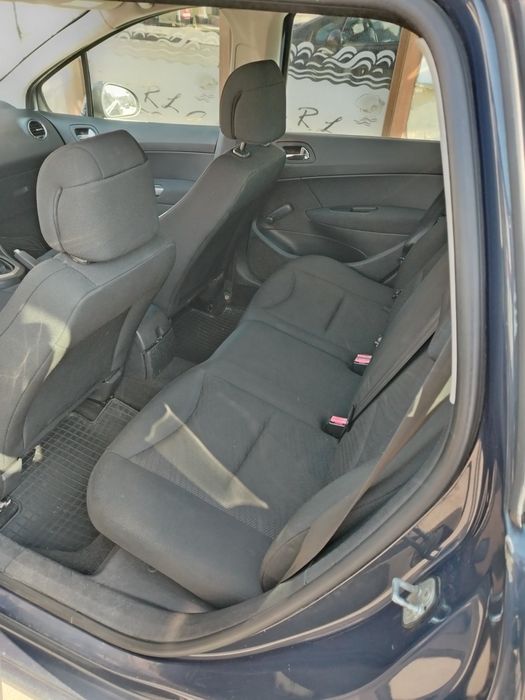 ПЕЖО 308 2009г 1.6 дизел