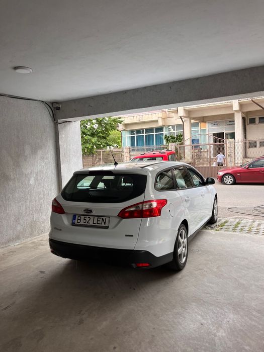 FORD Focus 2012 — imagine 3