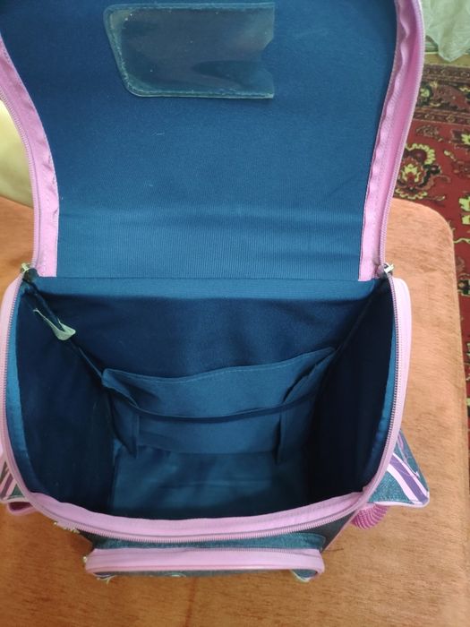 Продам рюкзак школьный ортопедический