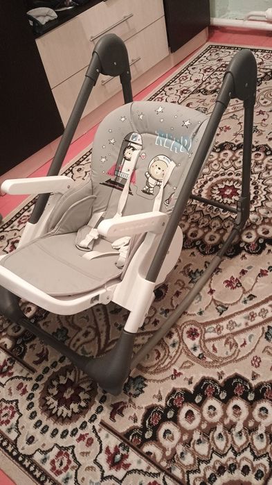 Кормящий стол продается срочно