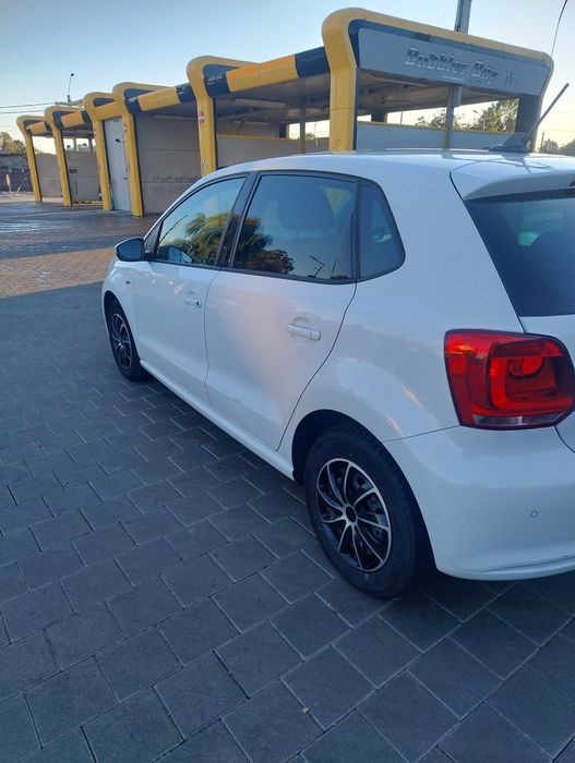 VOLKSWAGEN Polo 2013 — imagine 3