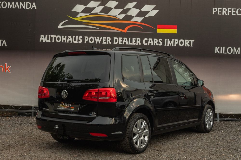 VOLKSWAGEN Touran 2011 — imagine 4