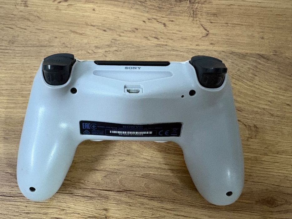 Playstation 4 джостик