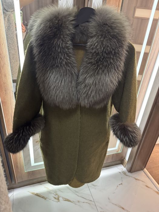 Палто от естествена вълна и естествен косъм