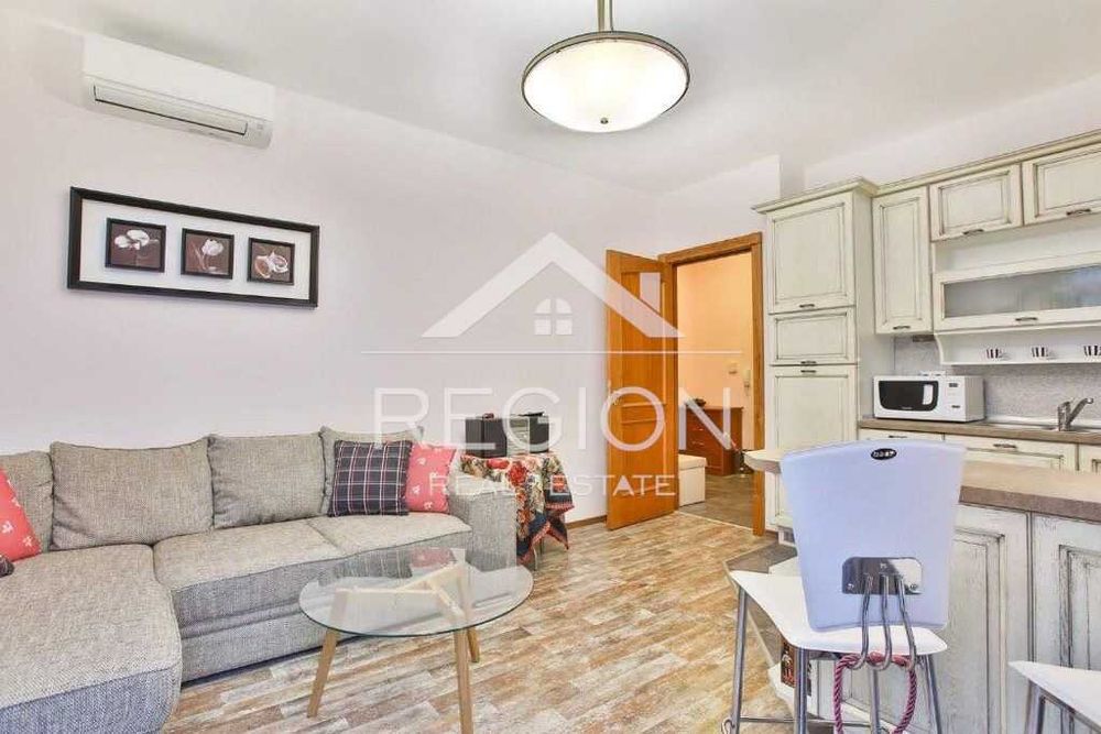 Дава се под наем Двустаен апартамент в Варна, Бриз - 64 кв.м за 598.23 € - Снимка #2