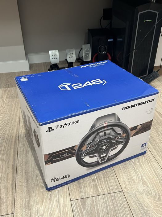 Thrustmaster T248 — мощный руль с Force Feedback для PS5/PS4/PC