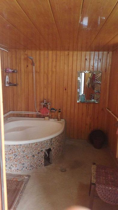 5 Сотихли участка сотилади Чорбакр кетиш юлида ор-р Амирхан ресторан