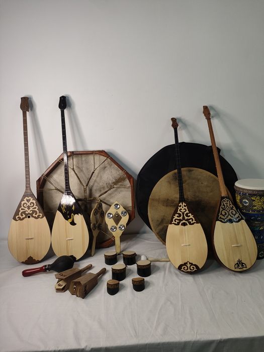 Гитара,гитара,Уклеле,укләлә,домбыра,домбры