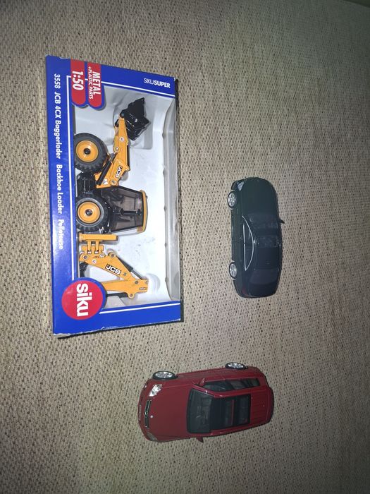 Vand 2 masinute si un excavator