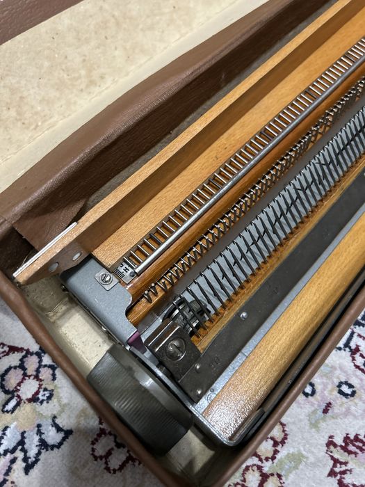 Ручной вязальный аппарат «Чернівчанка».