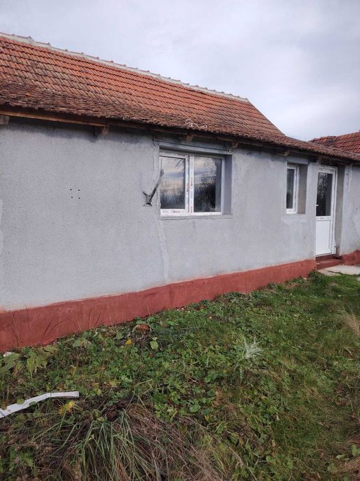 Casă de vânzare in comuna Silindia